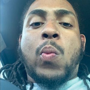 Meet your Posher, Ellis